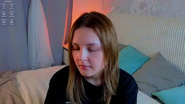LorriMonz online show from 07/06/26, 01:46