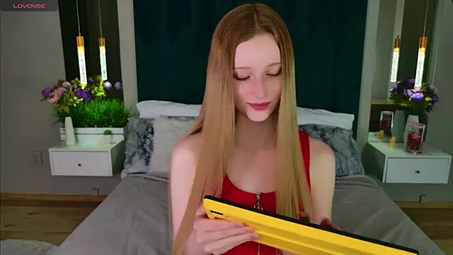 Mollydollzz online show from 05/27/26, 12:57