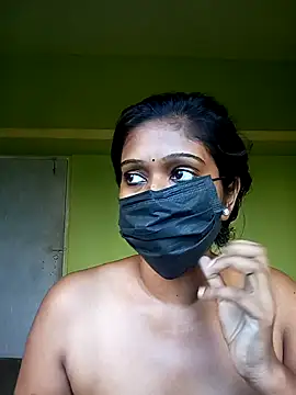 bannerjeesneha20 online show from 04/15/26, 08:21