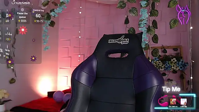 eyes moonn online show from 04/01/26, 01:41