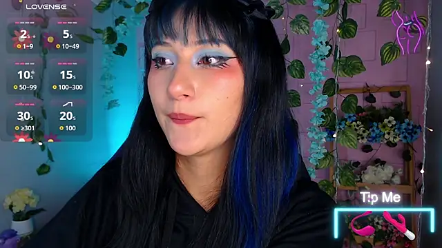 eyes moonn online show from 04/10/26, 03:34