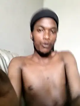 Snapshot of StipMode chatting on 04/16/26, 11:44 StipMode online show from 04/16/26, 11:44