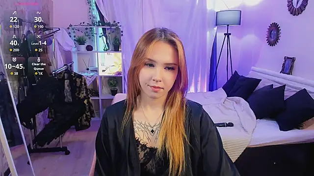 Lisa mano online show from 04/08/26, 10:26