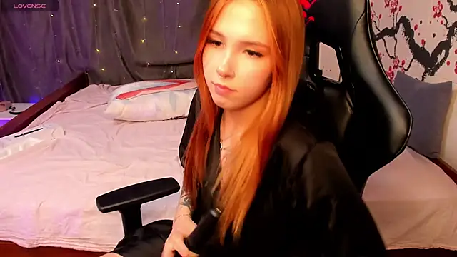 Lisa mano online show from 04/15/26, 01:40