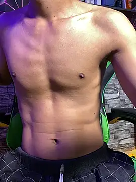 Snapshot of tukangcoli31 chatting on 04/11/26, 12:37 tukangcoli31 online show from 04/11/26, 12:37