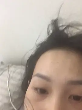 Snapshot of Yuri_k2 chatting on 03/28/26, 02:38 Yuri k2 online show from 03/28/26, 02:38