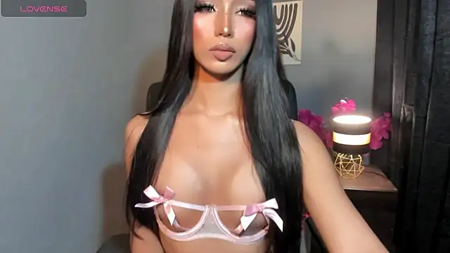 xEllaineCumsLotx online show from 04/06/26, 08:37