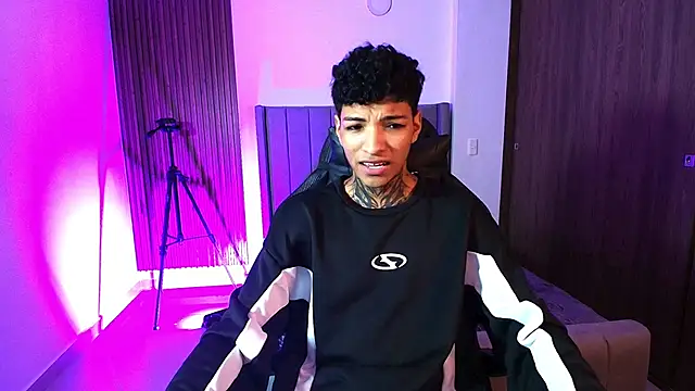 im Usuga online show from 04/06/26, 11:33