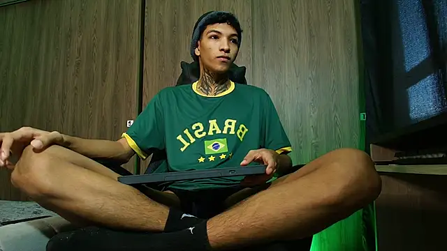 im Usuga online show from 06/01/26, 10:50