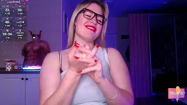 Snapshot of vip_sweetnes chatting on 04/14/26, 04:57 vip sweetnes online show from 04/14/26, 04:57