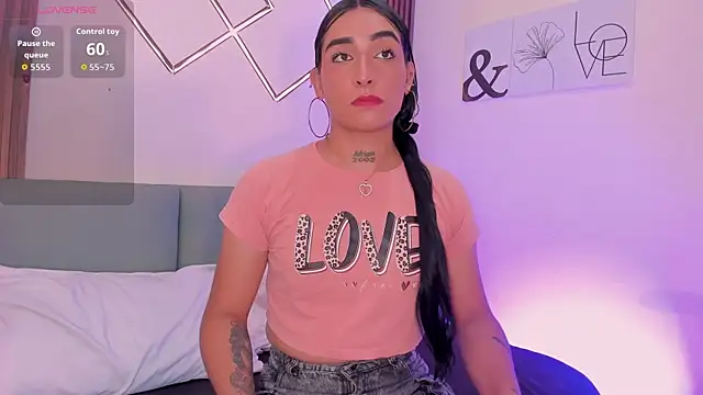 Skarlet Ruiz  online show from 04/07/26, 07:03