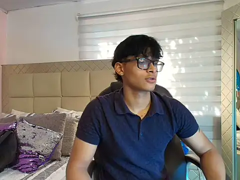 Snapshot of mathias_oberlin chatting on 03/25/26, 07:42 mathias oberlin online show from 03/25/26, 07:42