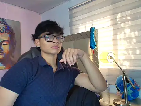 Snapshot of mathias_oberlin chatting on 03/27/26, 07:35 mathias oberlin online show from 03/27/26, 07:35