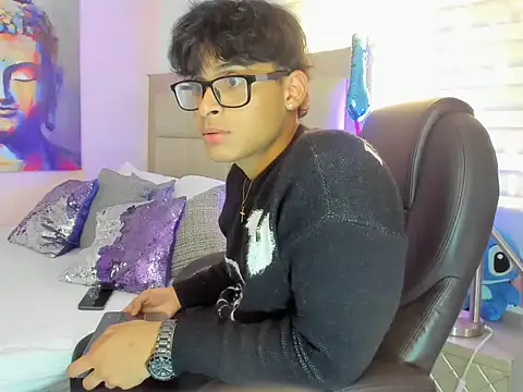 Snapshot of mathias_oberlin chatting on 04/04/26, 07:44 mathias oberlin online show from 04/04/26, 07:44