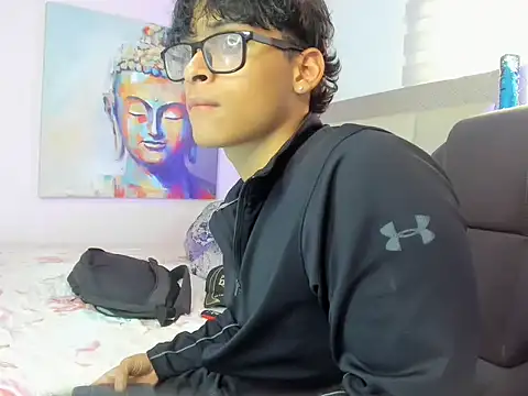 Snapshot of mathias_oberlin chatting on 04/10/26, 08:13 mathias oberlin online show from 04/10/26, 08:13