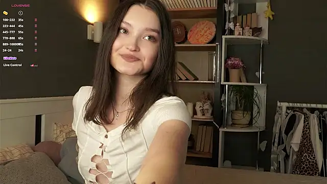 GussieGoold online show from 04/08/26, 12:38