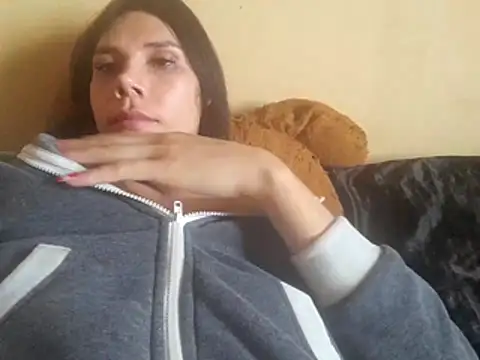 GinaLaFenix online show from 08/01/26, 04:17