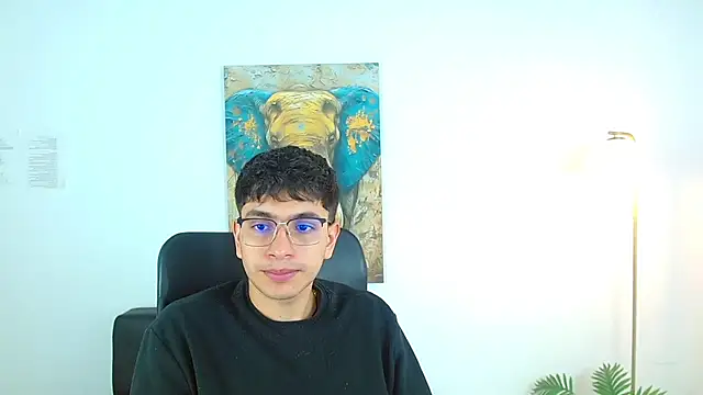 Snapshot of maax_18 chatting on 03/25/26, 01:28 maax 18 online show from 03/25/26, 01:28