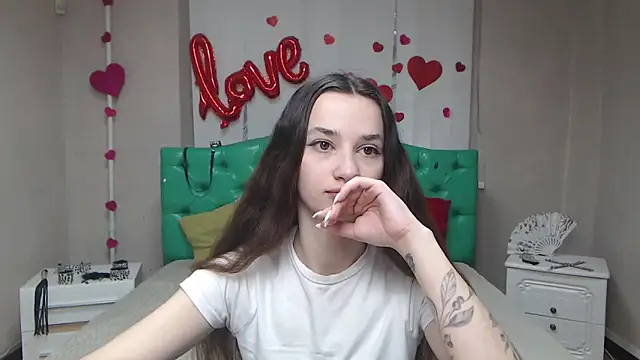 Je55icaBreeze online show from 04/13/26, 05:13