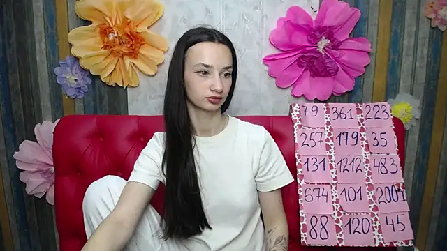 Je55icaBreeze online show from 05/26/26, 05:14
