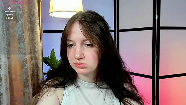 Elisabeth Binder online show from 03/31/26, 04:02