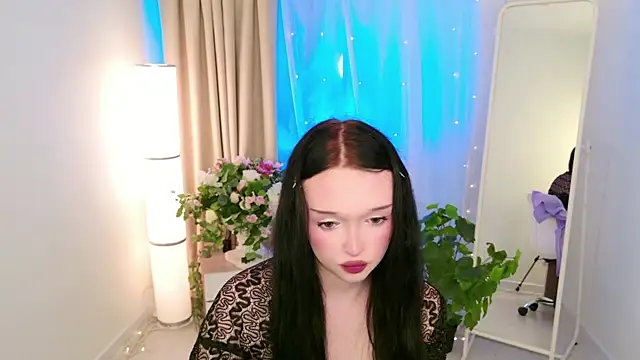 Flora Ray online show from 04/06/26, 02:07