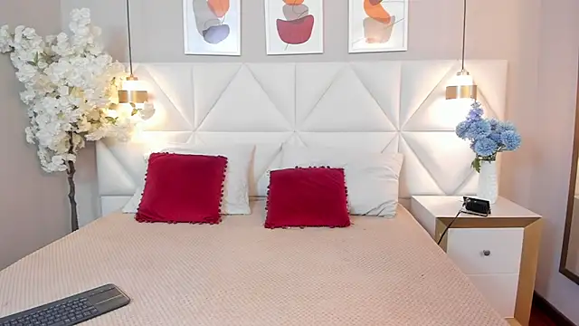 Snapshot of Hanna__mitsury_ chatting on 04/02/26, 12:14 Hanna mitsury online show from 04/02/26, 12:14