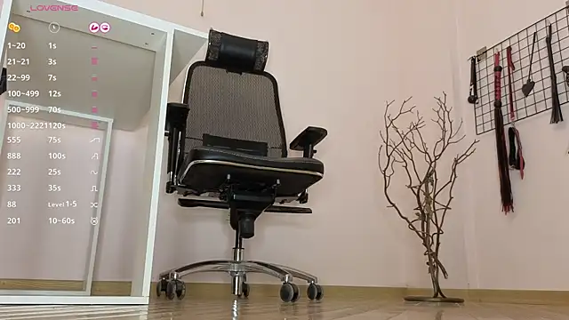 Snapshot of Ledi_Tii chatting on 04/09/26, 03:28 Ledi Tii online show from 04/09/26, 03:28