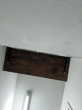 Crossroads5214 online show from 04/18/26, 07:58