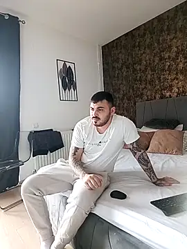 I amAhille online show from 04/08/26, 09:31