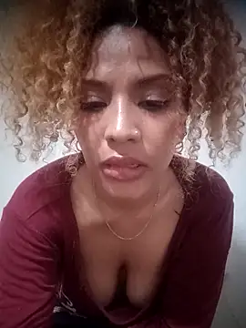 Snapshot of SolashLitzy_Curly chatting on 05/31/26, 05:48 SolashLitzy Curly online show from 05/31/26, 05:48
