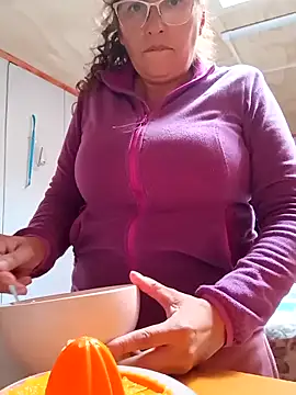 pechona online show from 04/16/26, 07:14