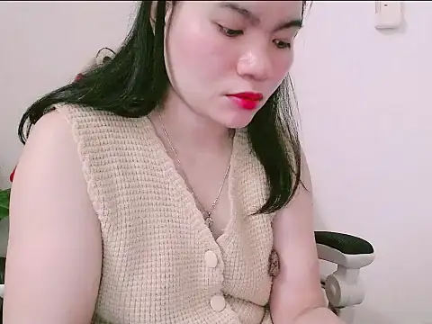 Suhynxx online show from 04/06/26, 09:21