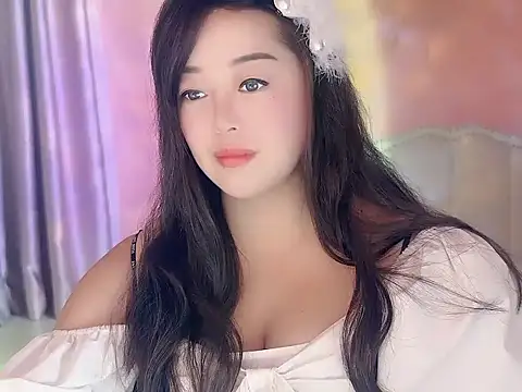 Snapshot of A-wzz chatting on 04/14/26, 04:02 A-wzz online show from 04/14/26, 04:02