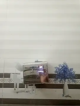 Lily Daisy online show from 04/03/26, 07:01