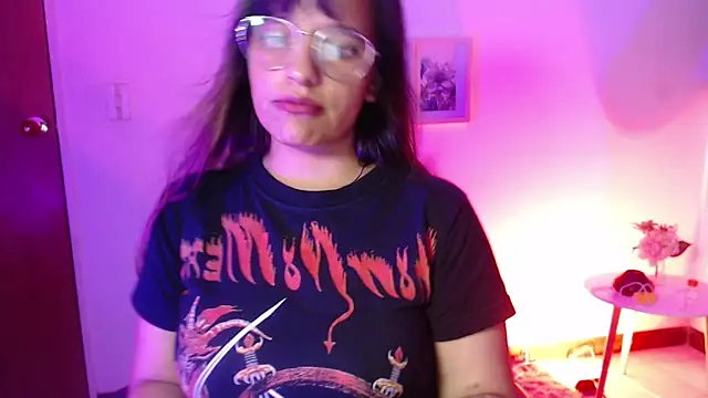Ivvy Bloom online show from 05/26/26, 03:13