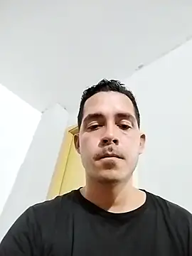 Gabriel leon33 online show from 04/01/26, 03:29