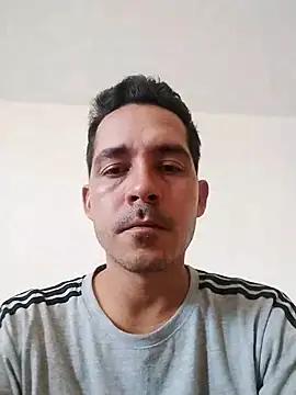 Gabriel leon33 online show from 04/10/26, 02:33