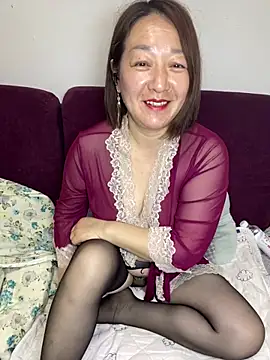 Snapshot of Cherry_258 chatting on 04/01/26, 05:43 Cherry 258 online show from 04/01/26, 05:43