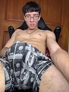 ArthurDaviess online show from 04/01/26, 08:26