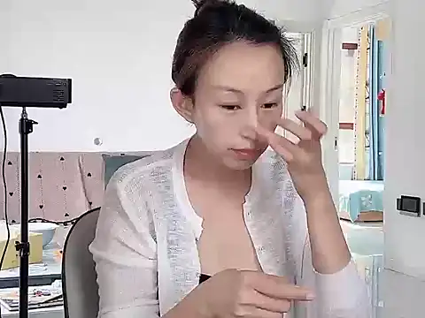 Snapshot of Ada-8888 chatting on 04/02/26, 02:09 Ada-8888 online show from 04/02/26, 02:09