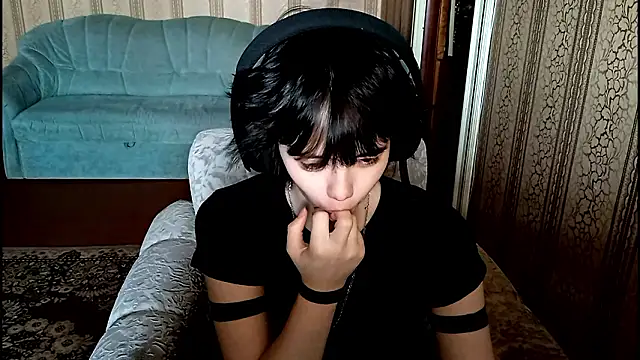 Snapshot of ShaynaLinley chatting on 03/27/26, 10:26 ShaynaLinley online show from 03/27/26, 10:26