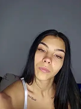 Snapshot of Crissdesire chatting on 04/09/26, 01:49 Crissdesire online show from 04/09/26, 01:49