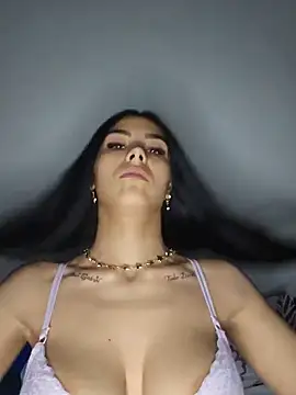 Crissdesire online show from 05/19/26, 06:03