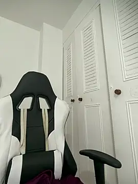 Valerie-S online show from 05/28/26, 02:36