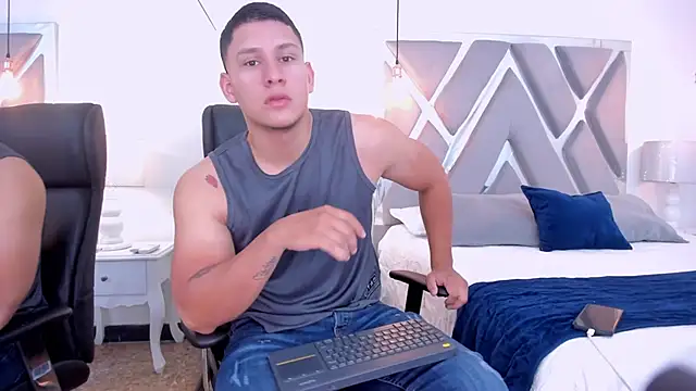 Chriss Diamond online show from 04/03/26, 07:56