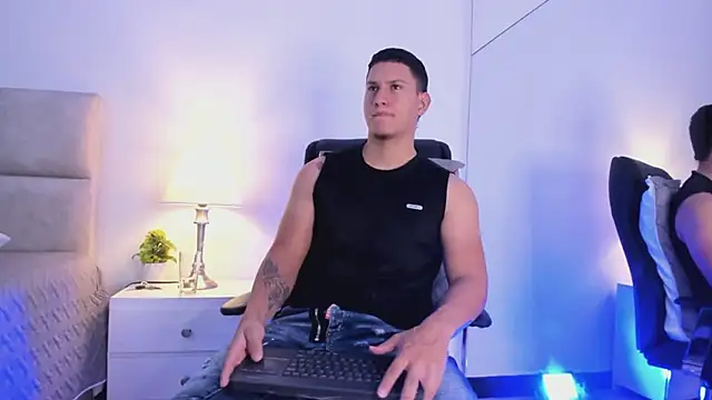Chriss Diamond online show from 05/20/26, 08:26