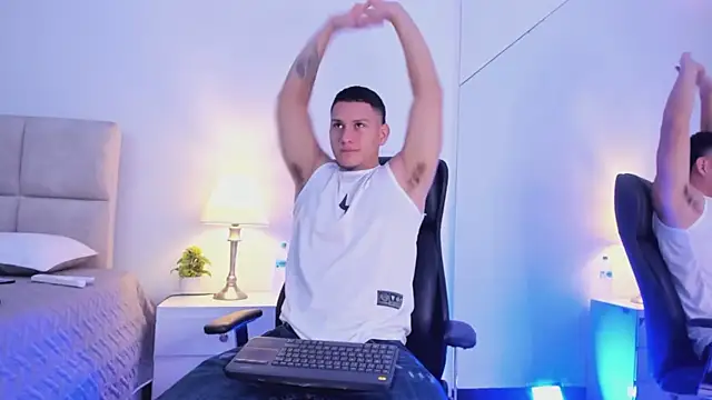 Chriss Diamond online show from 05/21/26, 08:05