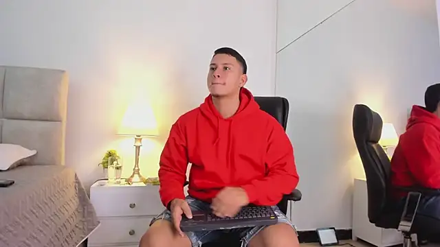 Chriss Diamond online show from 05/24/26, 03:11