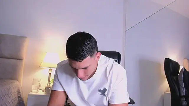 Chriss Diamond online show from 06/30/26, 08:43